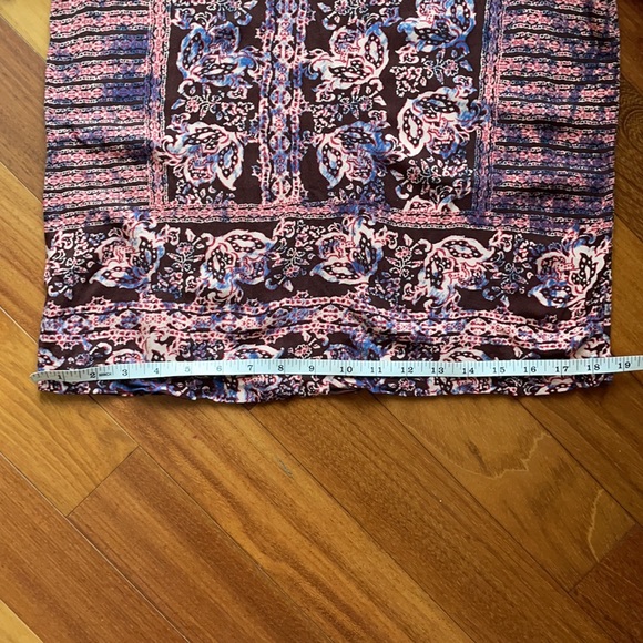 Forever 21 Floral Graphic Print T-shirt Blouse, size small - Picture 5 of 11